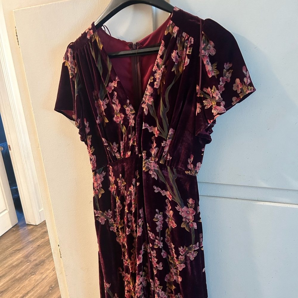 Beautiful velvet foral dress